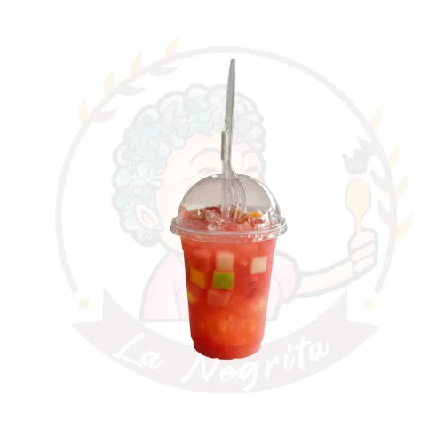 Refresco de ensalada de fruta.